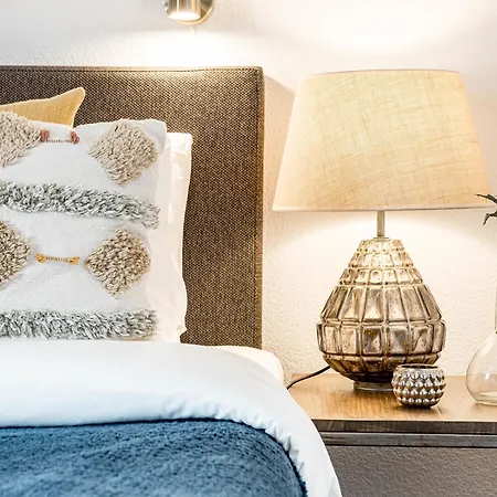 Ma - Elegant With Sea Views Apartman